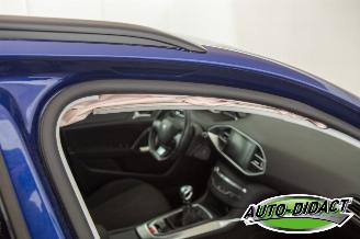 Peugeot 308 SW 1.2 Carpas Clima Navi Camera Style picture 28