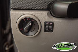 Volkswagen New-beetle Cabriolet 1.6 Airco picture 13