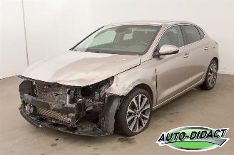 krockskadad bil auto Hyundai I-30 1.4T Fastback 103kw Clima Navi 2018/1