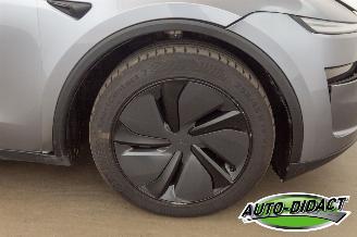 Tesla Model Y Premium 75 kWh Long Range AWD verrijdbaar picture 34