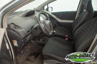 Toyota Yaris 1.3 VVTi Sol Airco picture 21