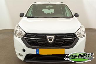Dacia Lodgy 1.3 TCe Comfort 7p. Motorschade picture 34