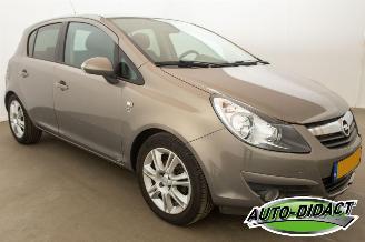 Opel Corsa 1.4-16V Airco \\\\\\\'111\\\\\\\' Edition picture 2