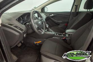 Ford Focus 1.0 Trend Automaat Motorschade Navi Airco picture 26