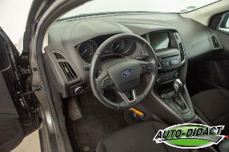 Ford Focus 1.0 Trend Automaat Motorschade Navi Airco picture 25