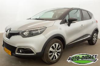 damaged passenger cars Renault Captur 0.9 TCe Airco Navi Limited 2016/8