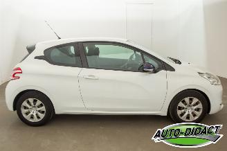 Peugeot 208 1.0 VTi Airco 113.669 km NAP LIKE picture 34