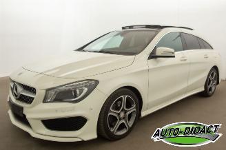 Vaurioauto  passenger cars Mercedes Cla-klasse 200 CDI Automaat Pano Navi Camera Shooting Brake 2016/3
