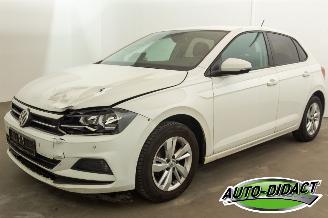 Vaurioauto  passenger cars Volkswagen Polo 1.0 TSI 70kW Navi Clima Comfortline 2018/5