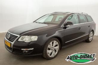 damaged passenger cars Volkswagen Passat Variant - 1.4 TSI - Pano - Automaat - Comfortline - BlueMotion - 2010/10