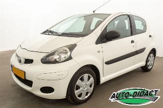Auto incidentate Toyota Aygo 1.0-12V - Airco - 5 deurs - Access 2011/3