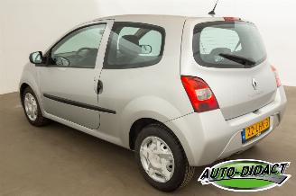 Renault Twingo 1.2-16V Airco Authentique picture 3