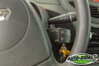 Renault Twingo 1.2-16V Airco Authentique picture 14