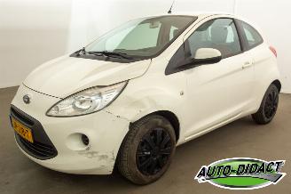 skadebil auto Ford Ka 1.2 Style Airco start/stop 2016/5