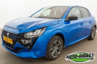 krockskadad bil auto Peugeot e-208 50 kWh 63.142 km Allure Pack 2023/8