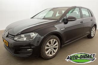 uszkodzony samochody osobowe Volkswagen Golf 1.0 TSI Navi Clima Comfortline 2017/4