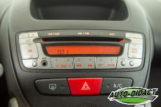 Peugeot 107 1.0-12V Airco Sublime picture 7