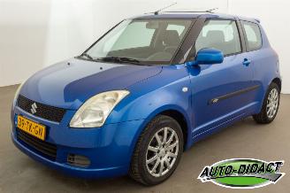 Unfallwagen Suzuki Swift 1.5 GLS Automaat Schuifdak Airco 1e eigenaar 2006/10
