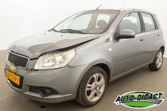 krockskadad bil auto Chevrolet Aveo 1.2 16V Airco LS B-clever 2010/3