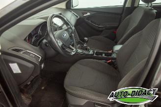 Ford Focus 1.0 92 kw VERBRUIKT KOELVLOEISTOF Navi Clima Titanium Edition picture 27