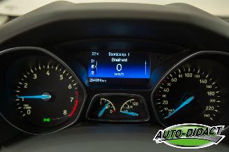 Ford Focus 1.0 92 kw VERBRUIKT KOELVLOEISTOF Navi Clima Titanium Edition picture 6