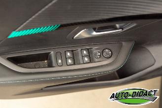 Peugeot e-208 EV 50 kWh Allure Pack picture 13