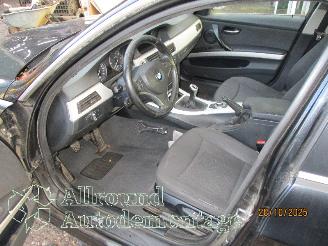 BMW 3-serie 3 serie (E90) Sedan 318i 16V (N43-B20A) [105kW]  (09-2007/10-2011) picture 10