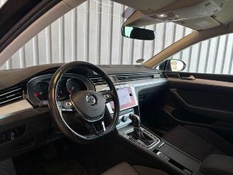 Volkswagen Passat Variant Comfortline DSG / Navigation picture 11