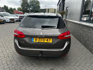 Peugeot 308 1.2 e-THP 81kw Allure picture 19