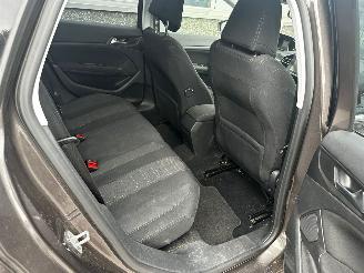 Peugeot 308 1.2 e-THP 81kw Allure picture 44