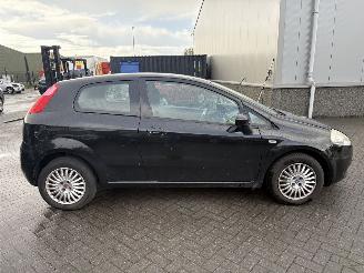 Fiat Grande Punto 1.4 16V Dynamic picture 4