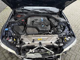 BMW 3-serie 330e High Executive picture 33