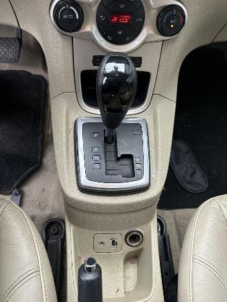 Ford Fiesta 1.4 Ghia Automaat picture 26
