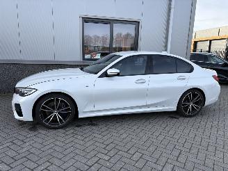 BMW 3-serie 330i M-Pakket High Executive Automaat picture 40