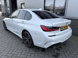 BMW 3-serie 330i M-Pakket High Executive Automaat picture 35