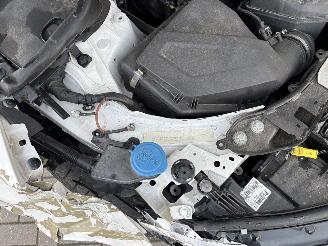 BMW 3-serie 330i M-Pakket High Executive Automaat picture 16