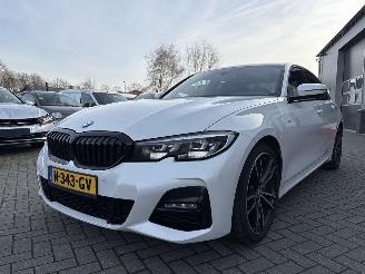 BMW 3-serie 330i M-Pakket High Executive Automaat picture 5