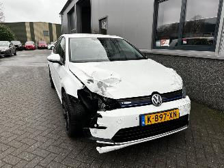 Volkswagen e-Golf e-Golf picture 38