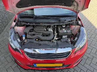 Peugeot 108 1.0 e-VTi GT-Line picture 15