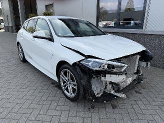 Avarii autoturisme BMW 1-serie 118I High Executive 2021/1