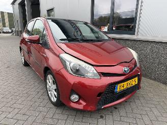 Coche accidentado Toyota Yaris 1.5 Full Hybrid Dynamic 2012/7