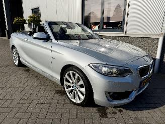 Damaged car BMW 2-serie 230i Executive Cabrio 2017/6