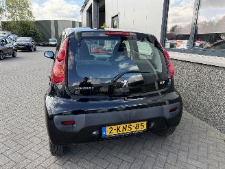 Peugeot 107 1.0 Acces Accent picture 11