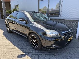 skadebil auto Toyota Avensis 2.0 VVTi Luna 2007/4