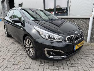 Schadeauto Kia Ceed Sportswagon 1.0 T-GDi Design Edition 2018/7