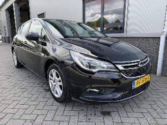 skadebil auto Opel Astra 1.0 Online Edition 2017/11