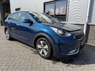 Damaged car Kia Niro 1.6 GDI Hybrid First Edition 2016/9
