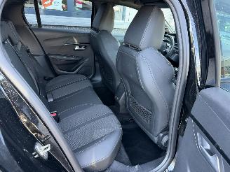 Peugeot 208 1.2 PureTech GT picture 20