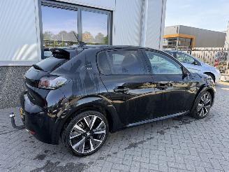 Peugeot 208 1.2 PureTech GT picture 6