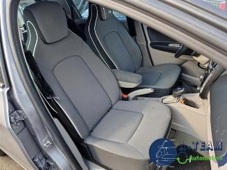 Renault Zoé Zoe (AG), Hatchback 5-drs, 2012 46kW picture 26